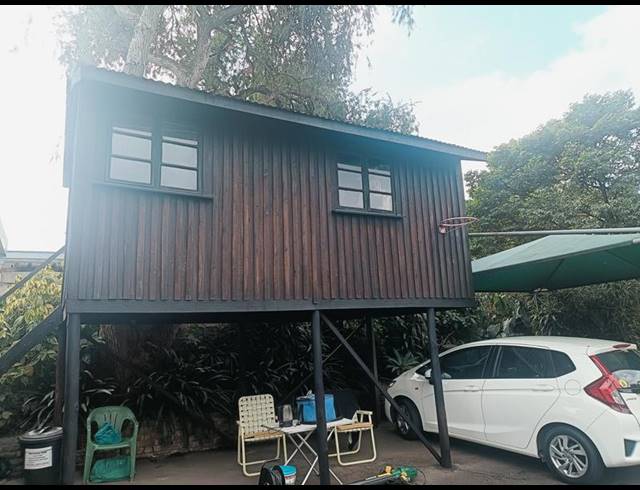 7 BEDROOM HOUSE FOR SALE IN MANORS
